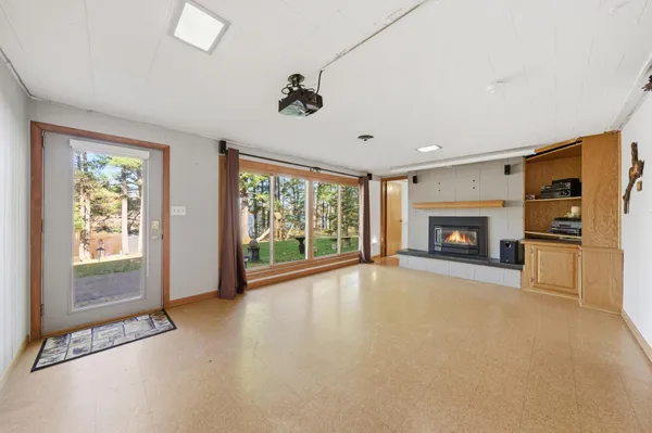 $550,000 | E5967 800th Avenue, Menomonie, WI 54751