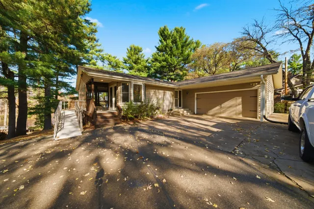 $550,000 | E5967 800th Avenue, Menomonie, WI 54751