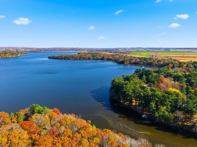 $550,000 | E5967 800th Avenue, Menomonie, WI 54751