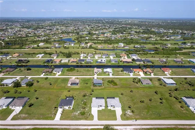 $574,900 | 221 Rotonda Boulevard South, Rotonda West, FL 33947