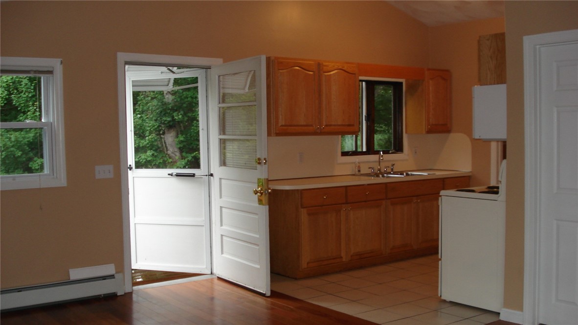 404 Old River Road Lincoln, RI 02838 - Photo 20 of 44 Gallery Image 20
