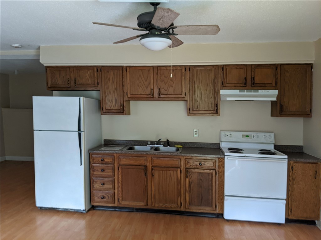 404 Old River Road Lincoln, RI 02838 - Photo 41 of 44 Gallery Image 41