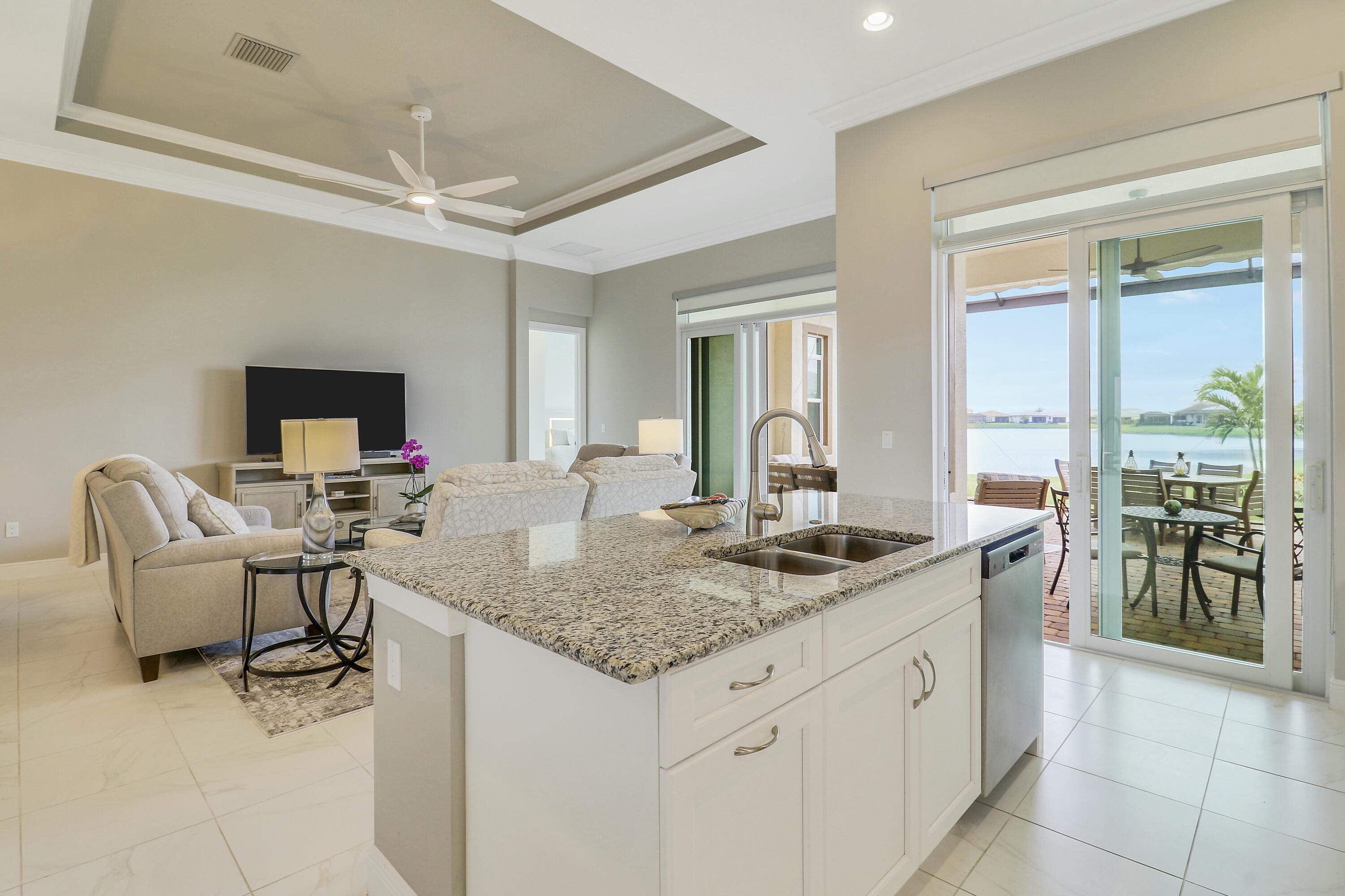 9182 Southwest Pepoli Way Port St. Lucie, FL 34987 - Photo 20 of 80 Kitchen
