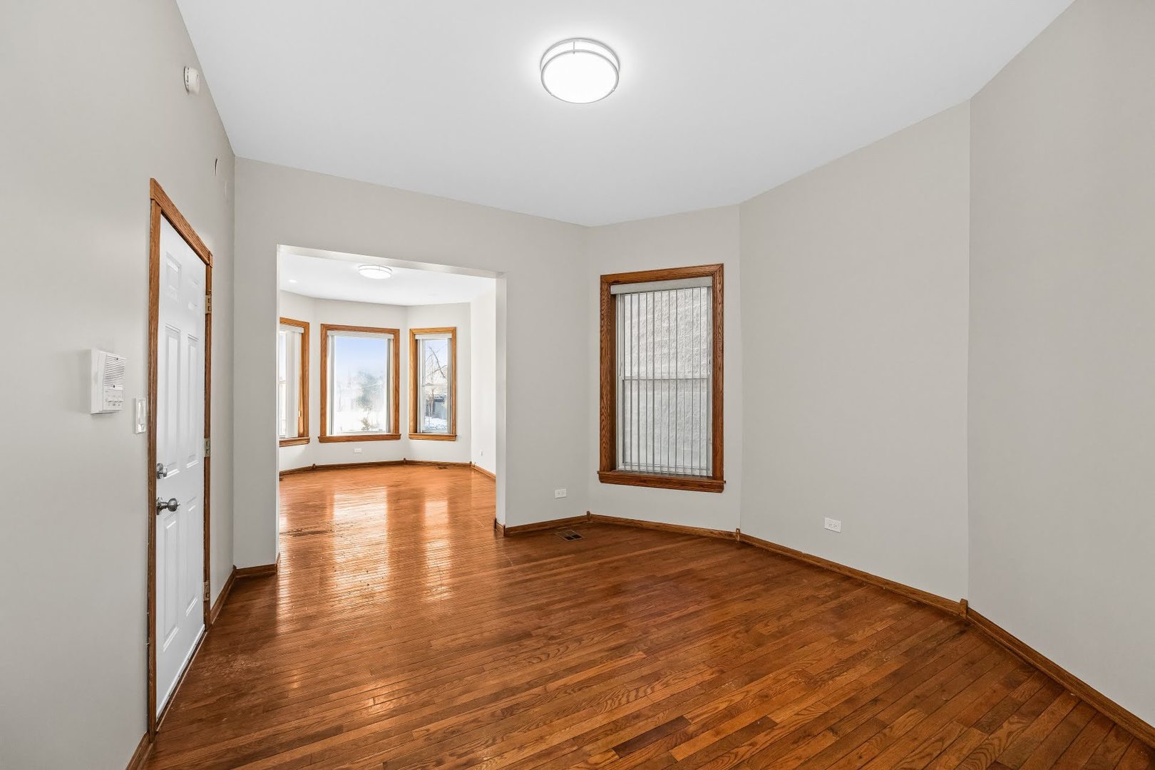 4552 South Indiana Avenue Chicago, IL 60653 - Photo 11 of 14