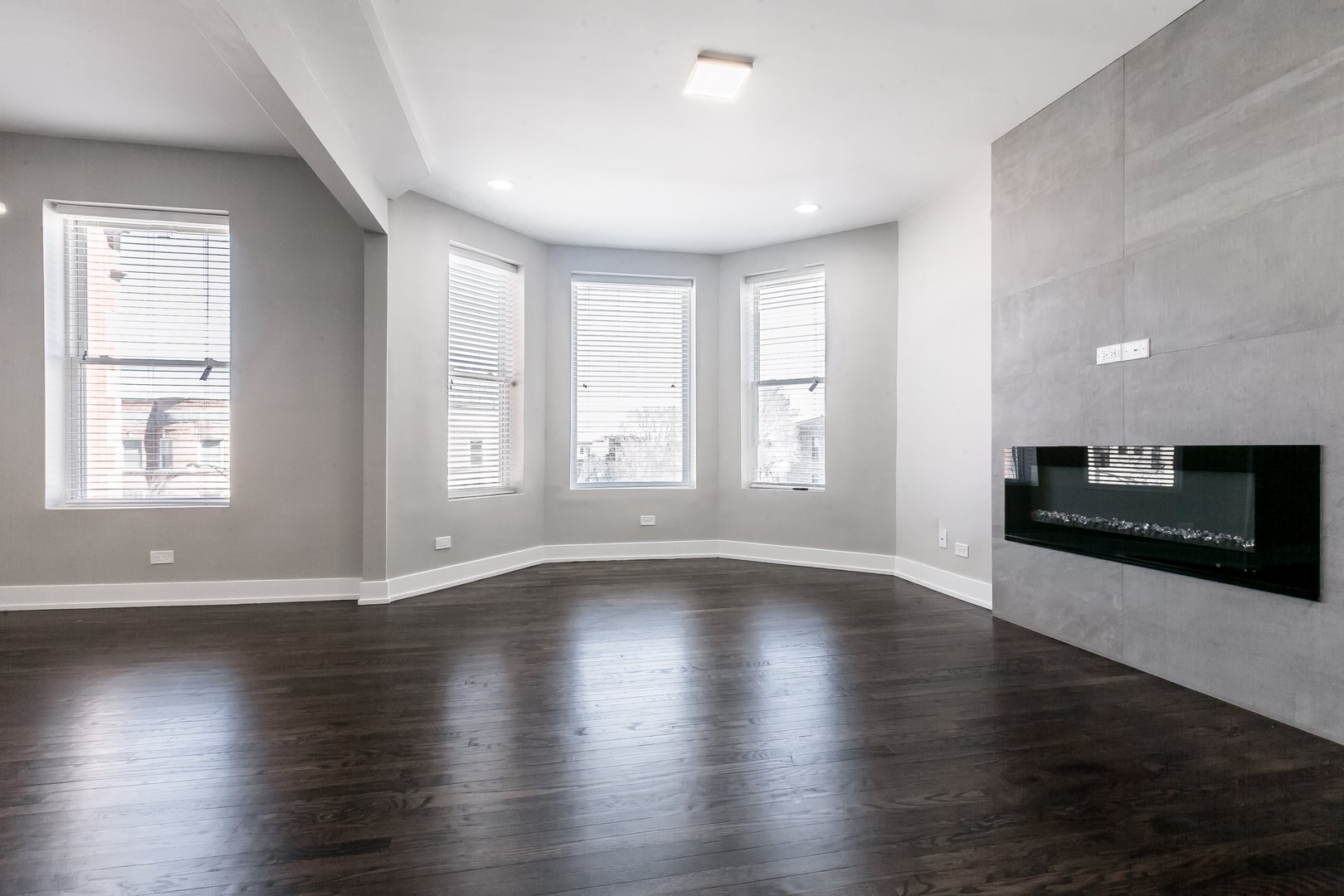 4552 South Indiana Avenue Chicago, IL 60653 - Photo 4 of 14