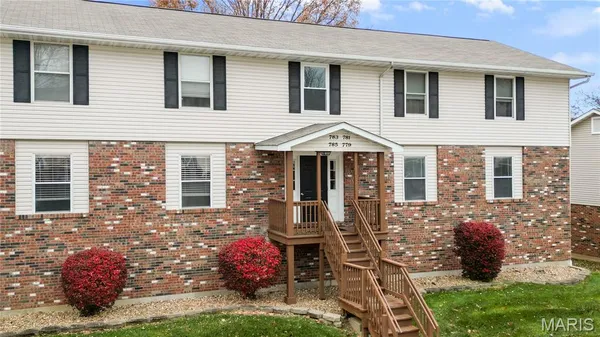 $1,525 | 779 Boca Raton Drive, Unit I, St. Peters, MO 63376