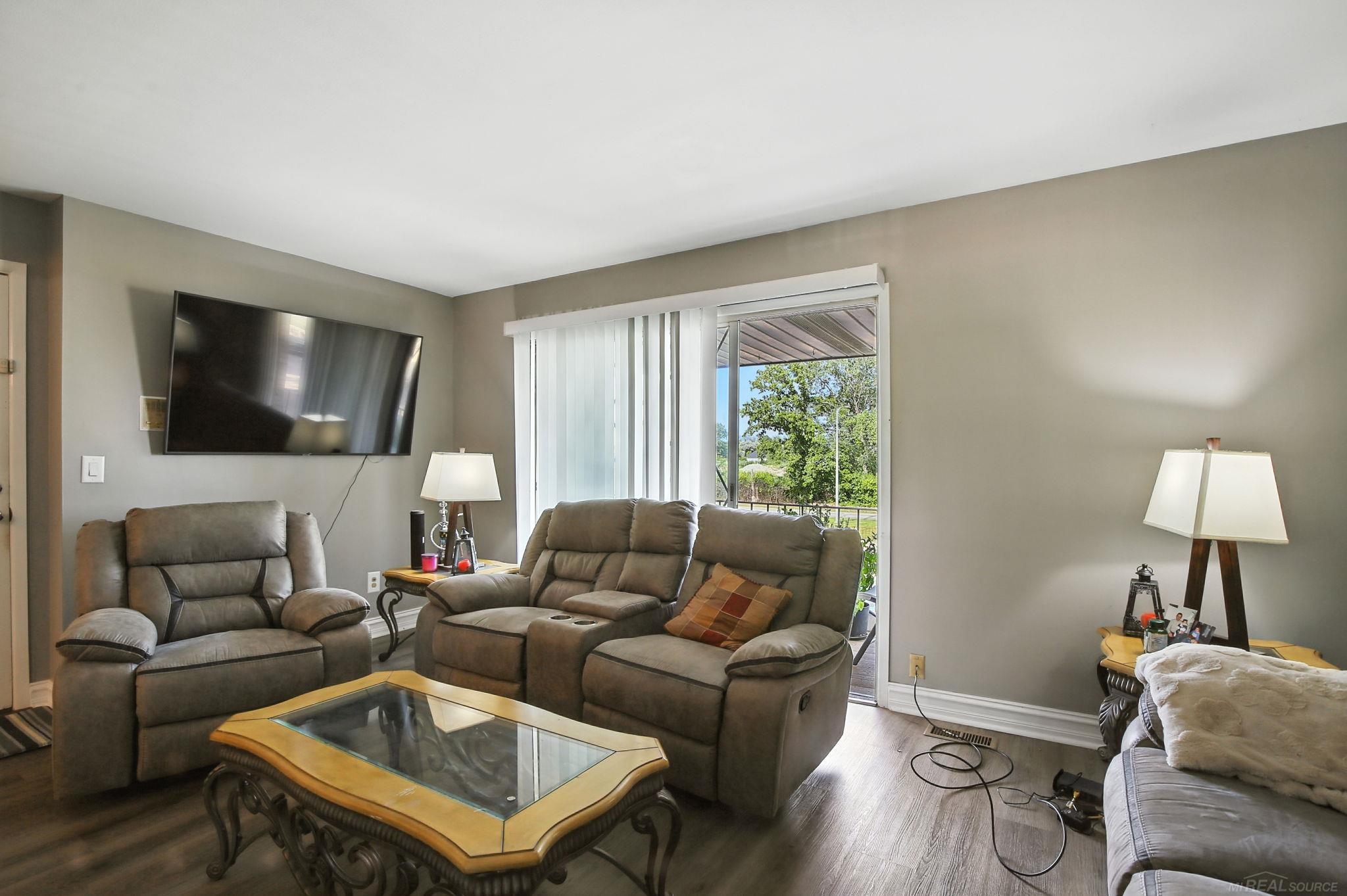 29313 Hayes Road, Unit 39 Warren, MI 48088 - Photo 19 of 25