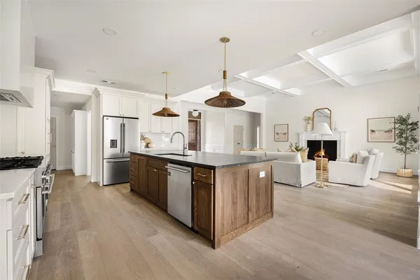 $1,200,000 | 5824 Gallant Fox Lane, Plano, TX 75093