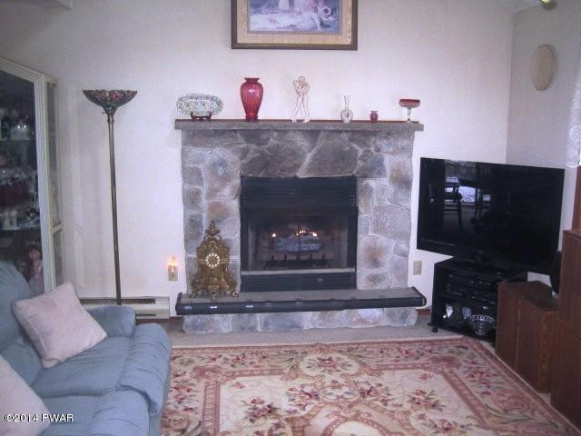 1009 Ridge Drive Gouldsboro, PA 18424 - Photo 7 of 37