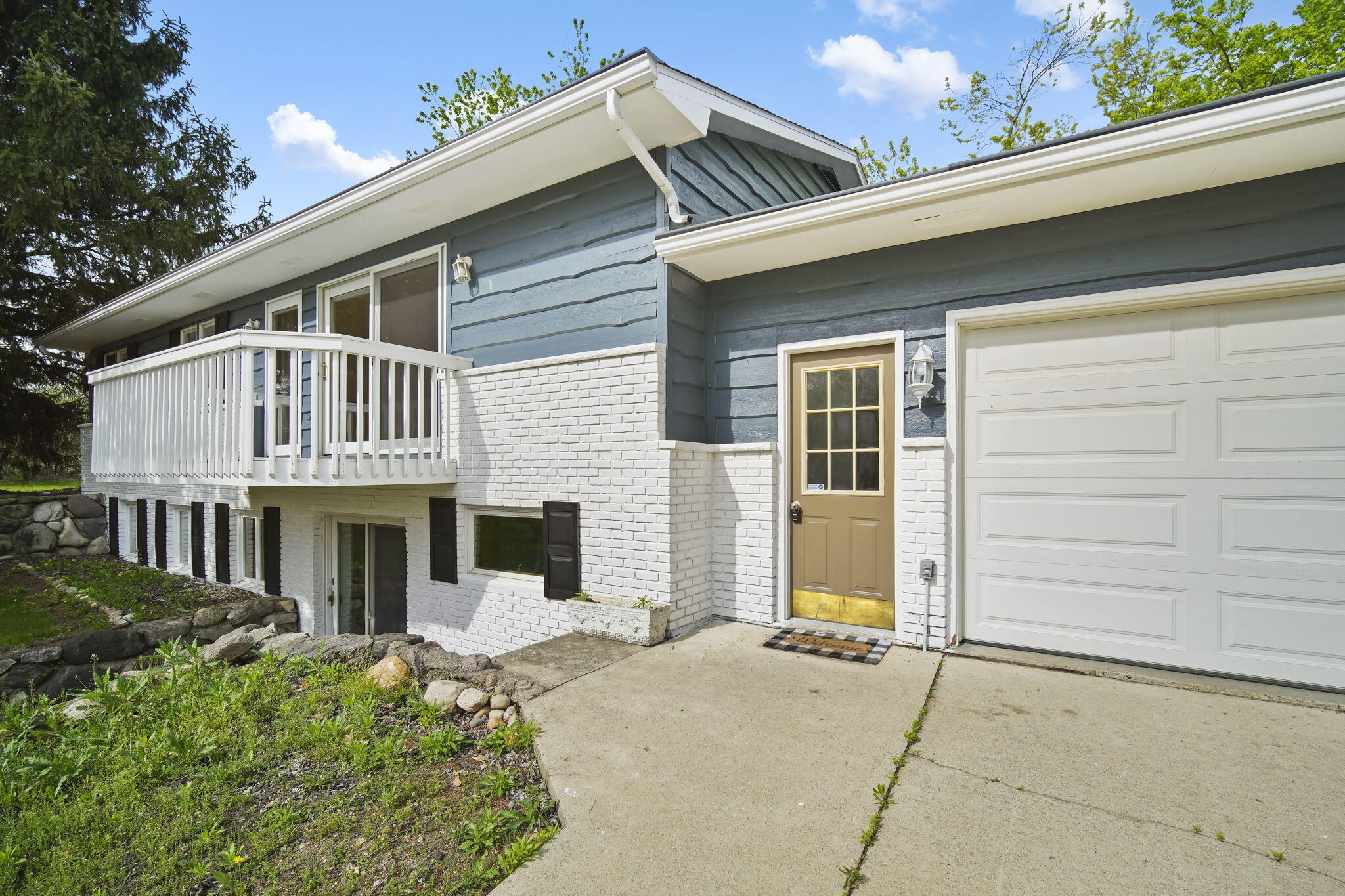 13678 Vischer Road Addison, MI 49220 - Photo 4 of 50 4-web-or-mls-DSC06543