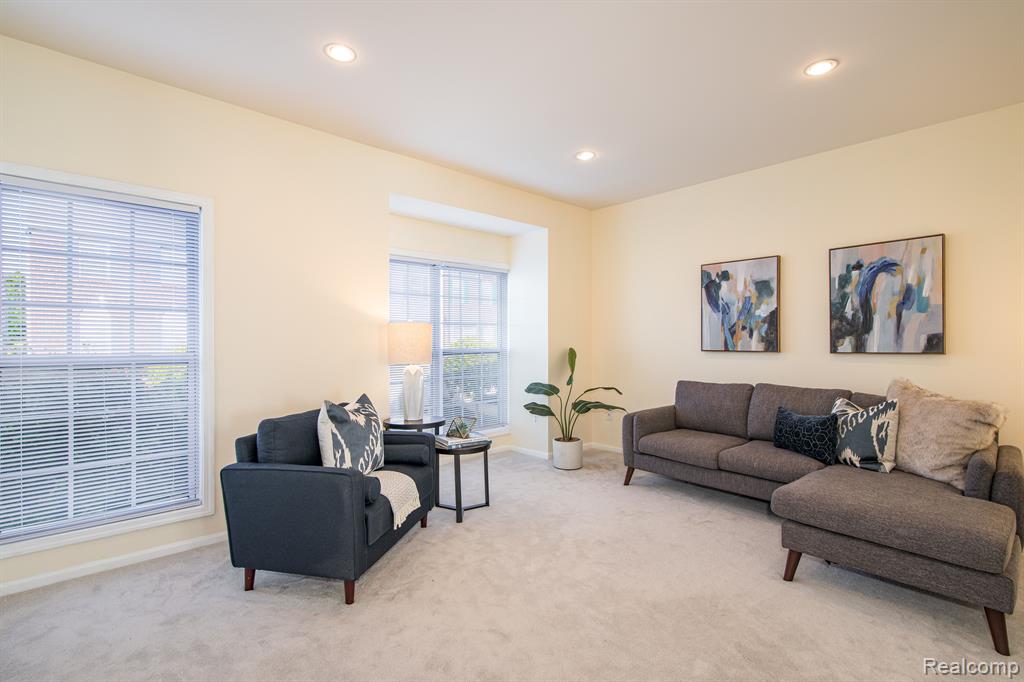 36180 Dominion Circle Sterling Heights, MI 48310 - Photo 10 of 24