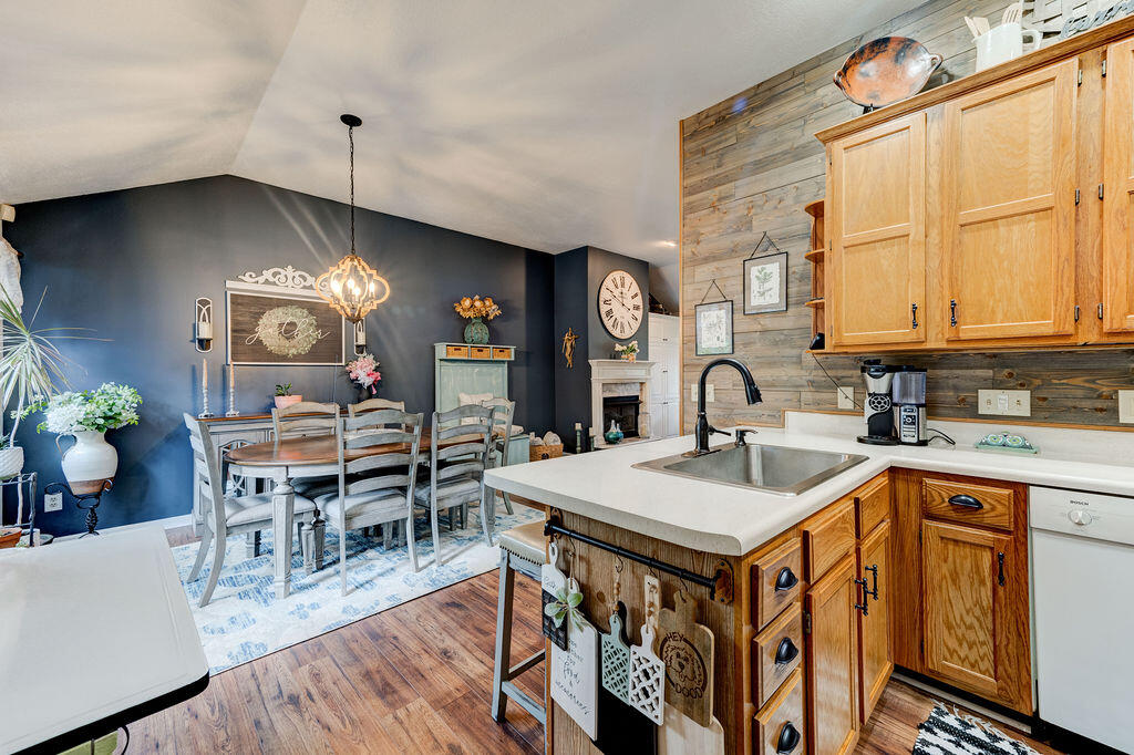 10908 Possum Trail Road Harrison, TN 37341 - Photo 17 of 52 Kitchen