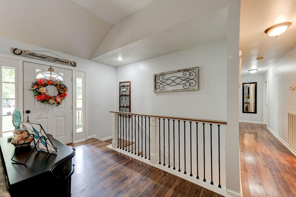 10908 Possum Trail Road Harrison, TN 37341 - Photo 5 of 52 Front Entry
