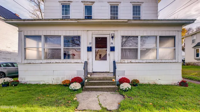 $125,000 | 77-79 Barclay Street, Canajoharie, NY 13317