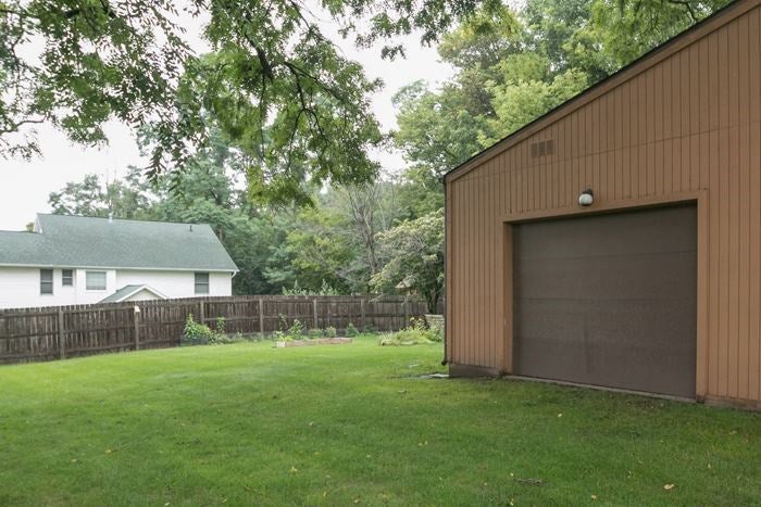 1718 Rochester Avenue Iowa City, IA 52245 - Photo 21 of 25 Gallery Image 21