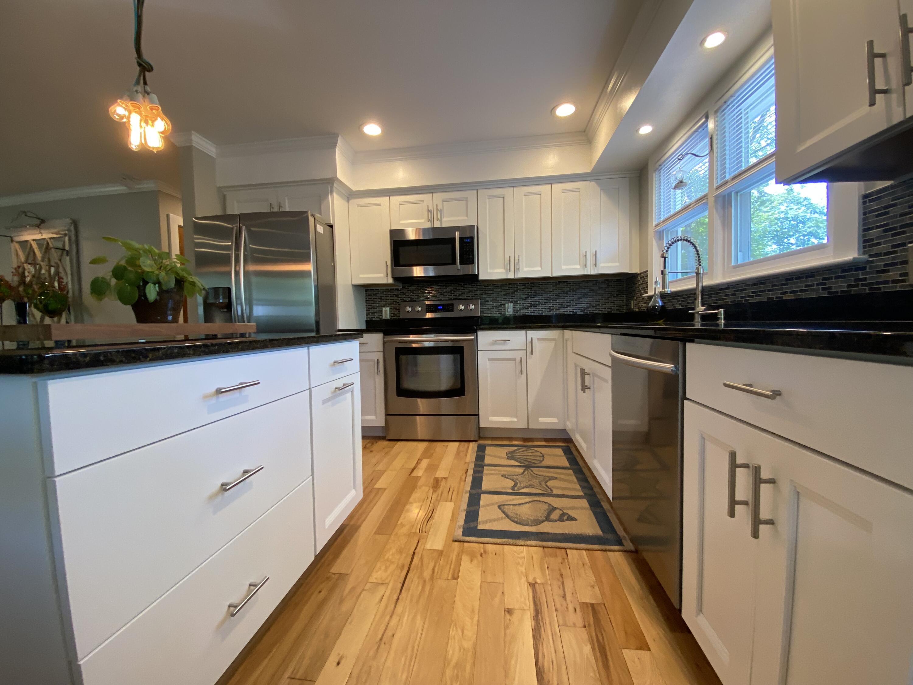 299 Captain Thomas Road Ogunquit, ME 03907 - Photo 4 of 20 IMG_4868