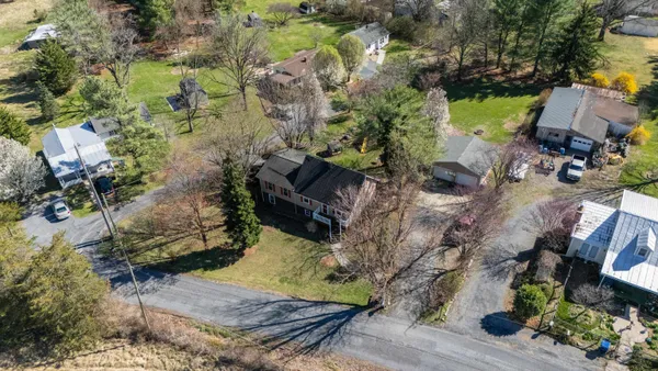 $395,000 | 1015 Hamlet Drive, Harrisonburg, VA 22802