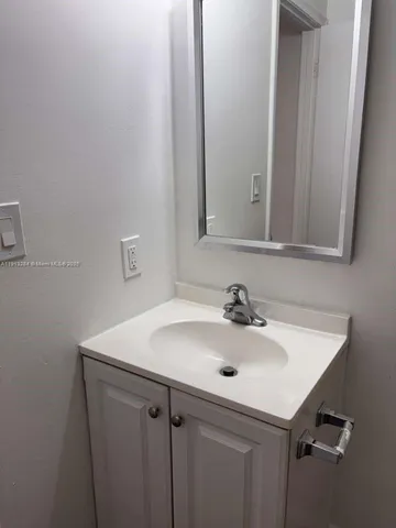 $1,790 | 405 Southeast 23rd Avenue, Unit B, Boynton Beach, FL 33435