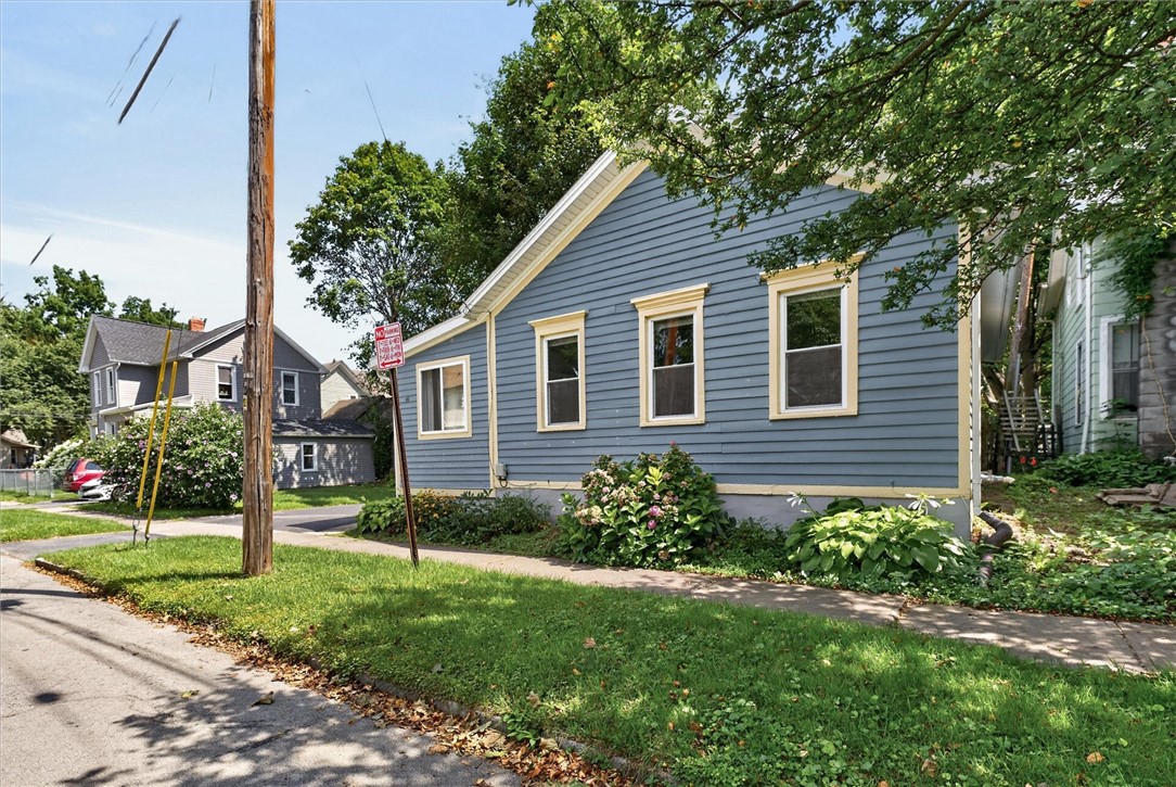 20 Poplar Street Rochester, NY 14620 - Photo 3 of 33 Gallery Image 3