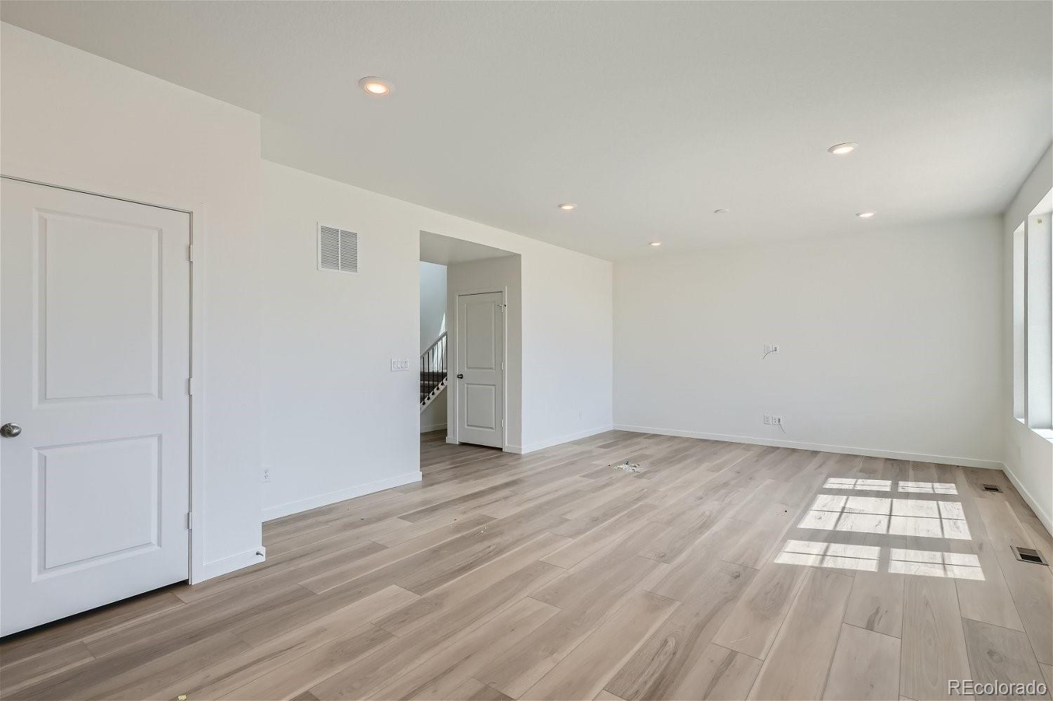 39452 Penn Road Elizabeth, CO 80107 - Photo 6 of 24 Gallery Image 6