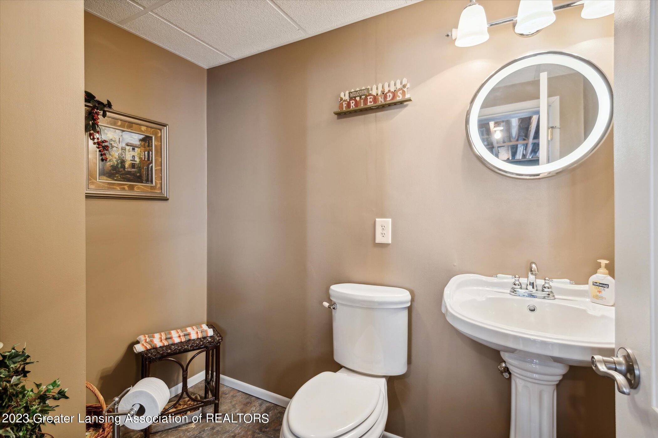 5800 Horstmeyer Road Lansing, MI 48911 - Photo 56 of 74 39-5800-Horstmeyer-Rd-Lansing-MI-48911-W