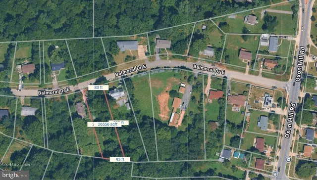 a sign that is on the side of a building