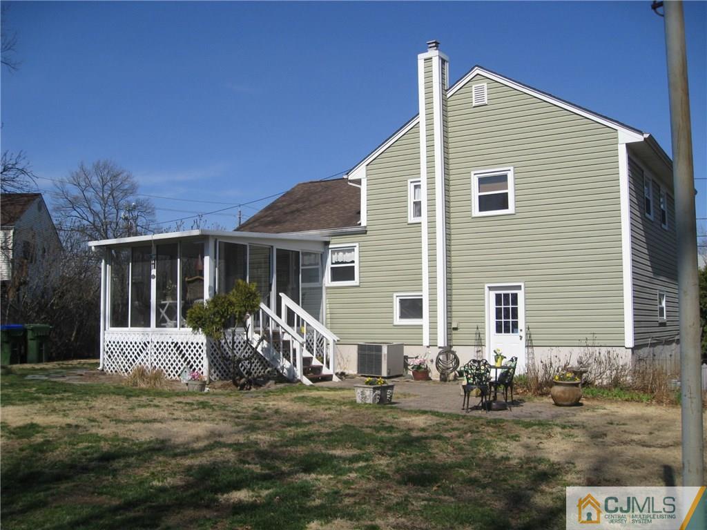 3 Wynn Road Edison, NJ 08817 - Photo 13 of 13 a front view of house with outdoor seating