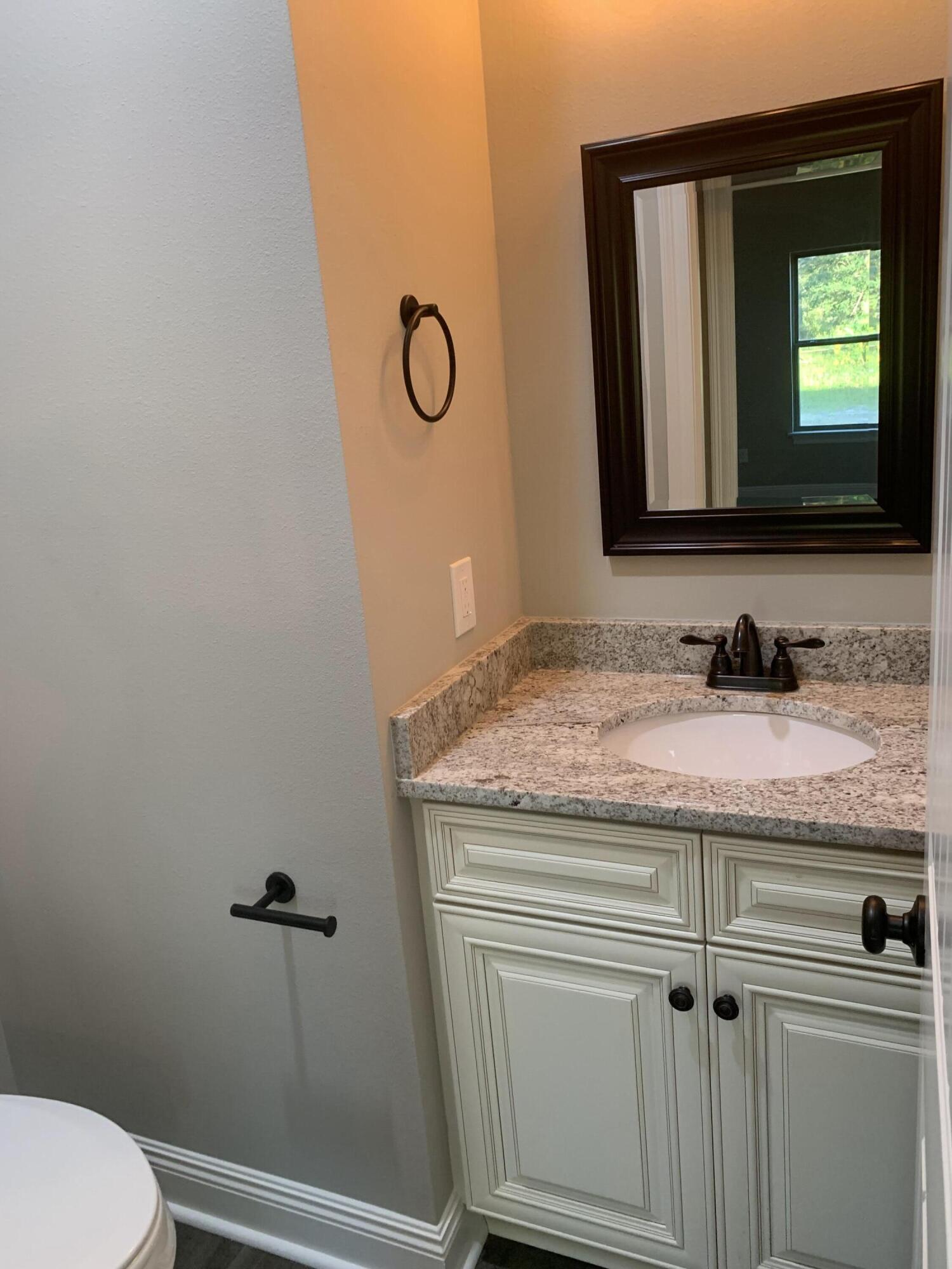 17065 Old Joe Moran Road Kiln, MS 39556 - Photo 14 of 28 Half bath