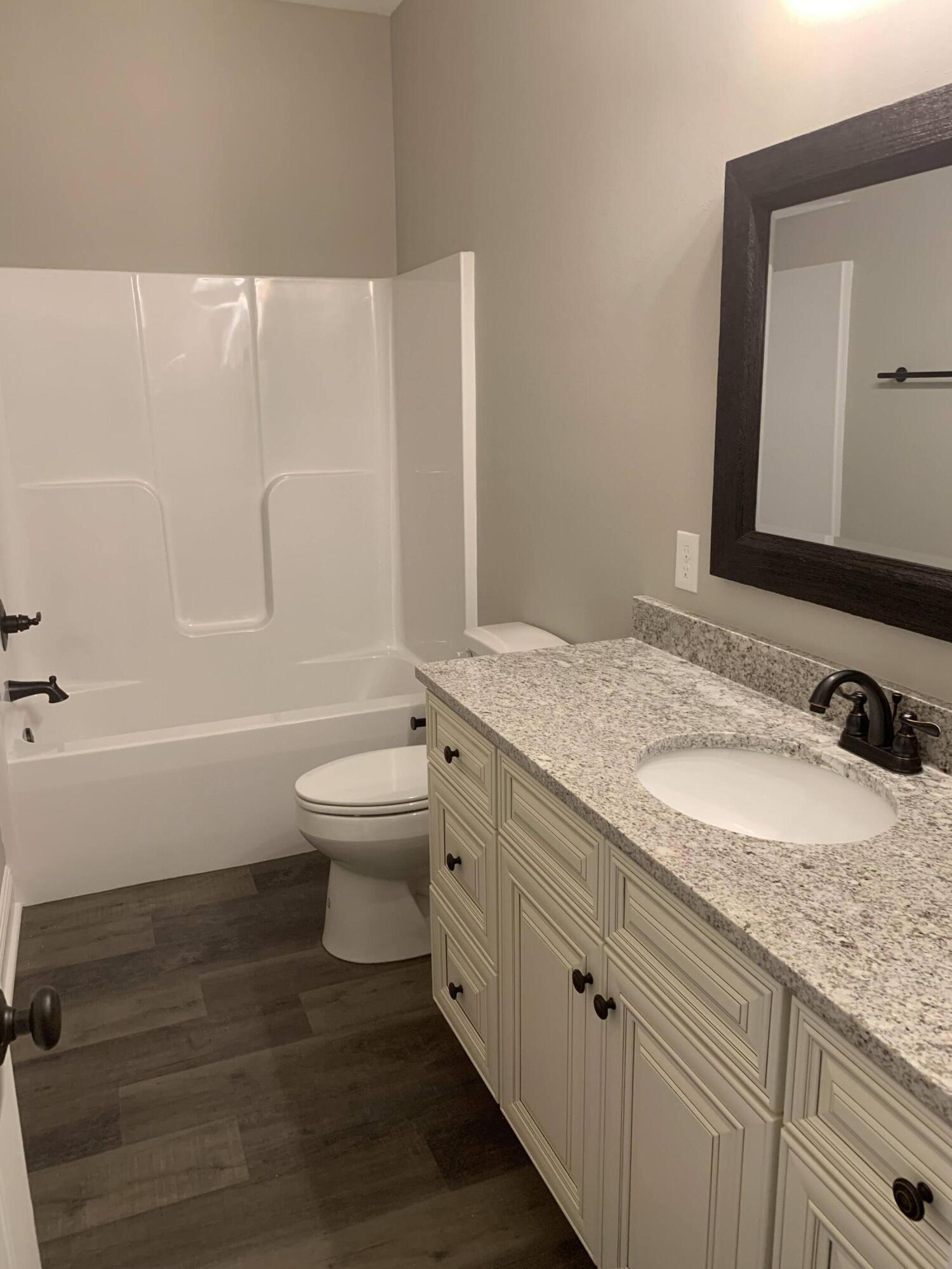 17065 Old Joe Moran Road Kiln, MS 39556 - Photo 22 of 28 Bathroom 2