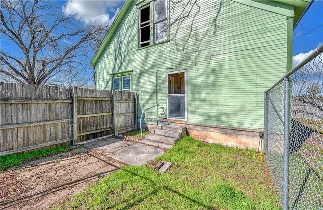 $160,000 | 714 West 15th Street, Clifton, TX 76634