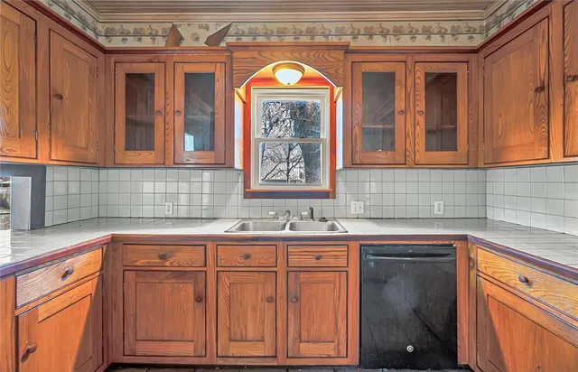 $160,000 | 714 West 15th Street, Clifton, TX 76634