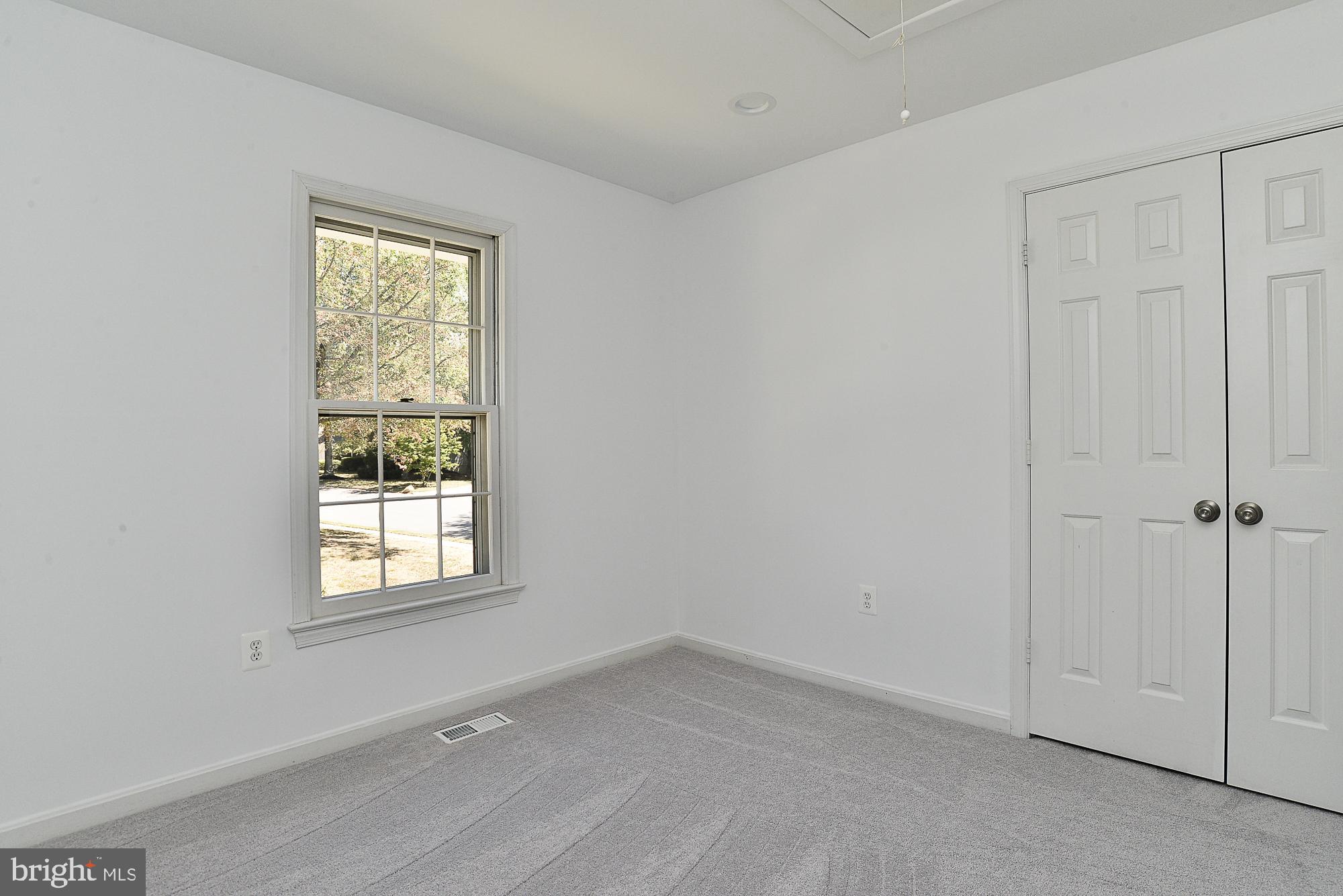 9106 Scott Street Springfield, VA 22153 - Photo 21 of 34 2nd bedroom has pull-down stair attic access