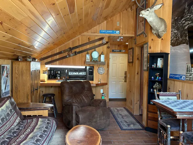 $400,000 | 71 Alpine Drive, Unit D408, Killington, VT 05751