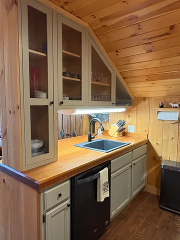 $400,000 | 71 Alpine Drive, Unit D408, Killington, VT 05751