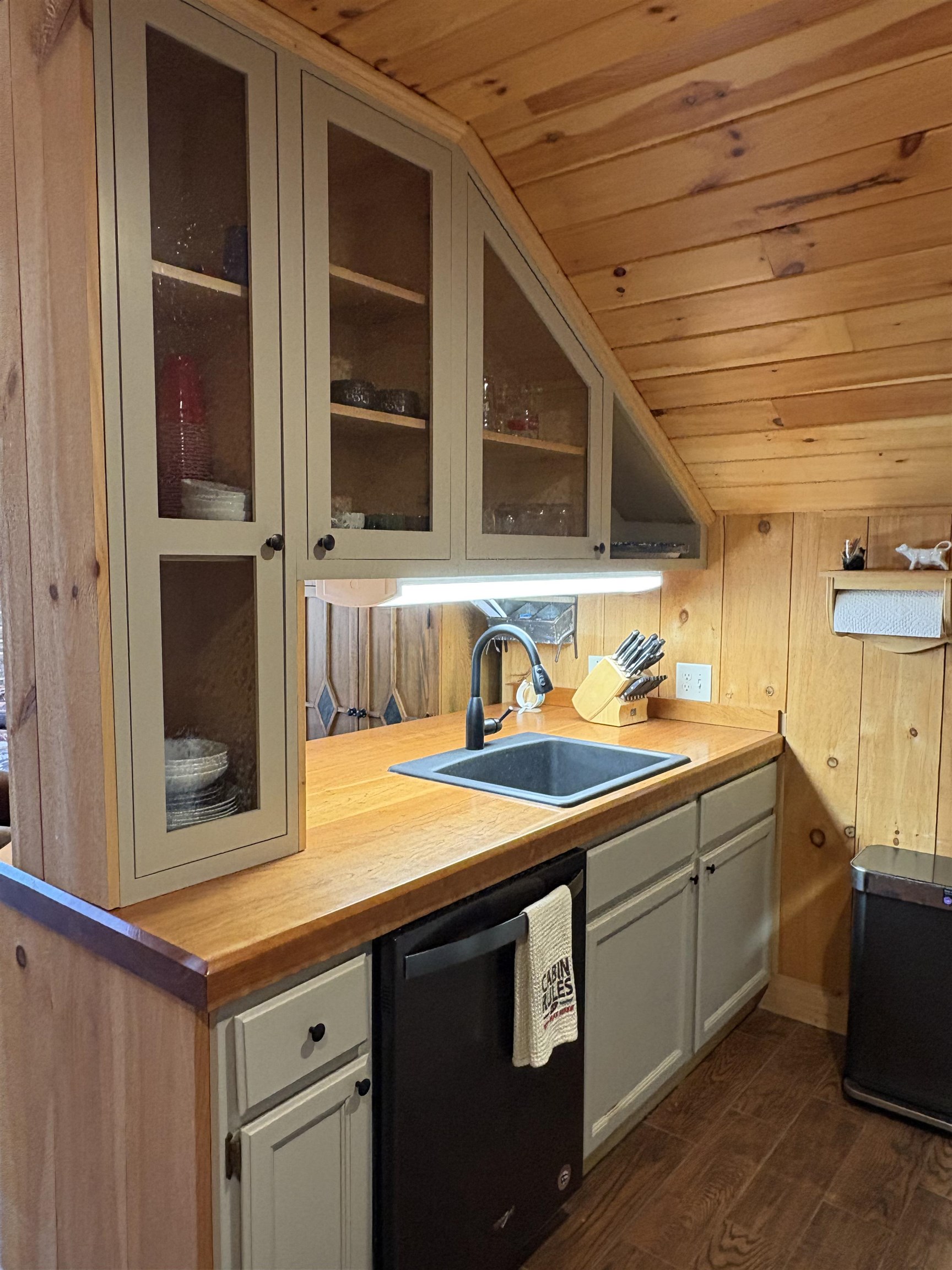 71 Alpine Drive, Unit D408 Killington, VT 05751 - Photo 13 of 31