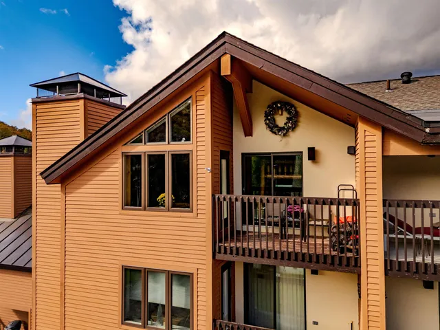 $400,000 | 71 Alpine Drive, Unit D408, Killington, VT 05751