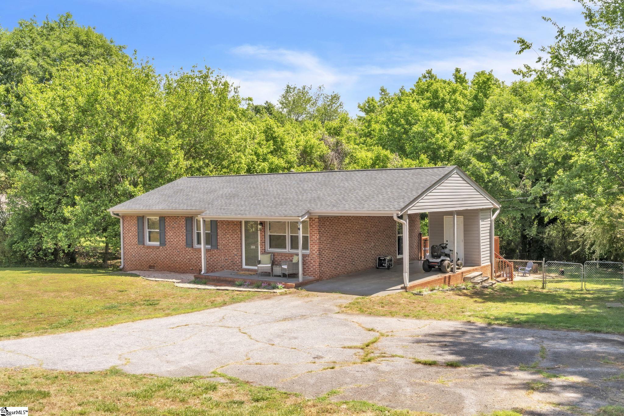 300 Fox Squirrel Ridge Road Pickens, SC 29671 - Photo 2 of 32