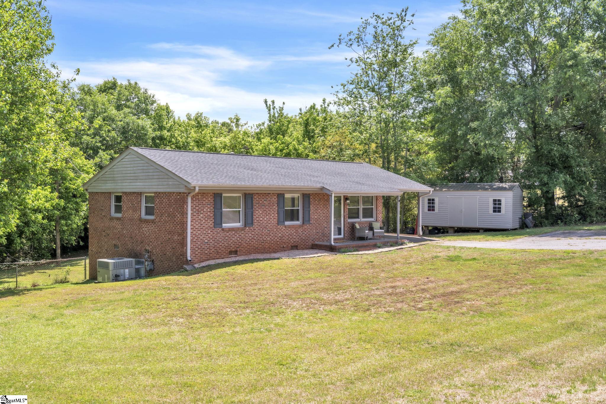 300 Fox Squirrel Ridge Road Pickens, SC 29671 - Photo 3 of 32