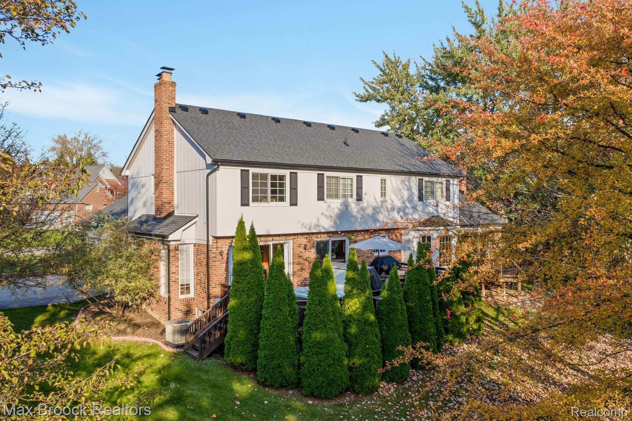 3125 Summit Ridge Drive Rochester, MI 48306 - Photo 35 of 46 39-web-or-mls-3125 Summit Ridge Rochester Hills0033.jpg