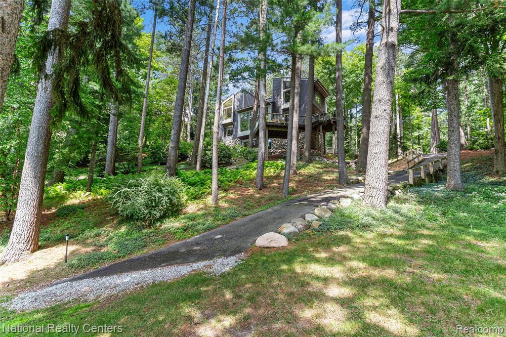 2191 Addaleen Road Highland, MI 48357 - Photo 79 of 81