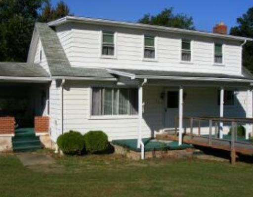 363 Donaldson Road Fenelton, PA 16034 - Photo 1 of 14 Exterior Front.