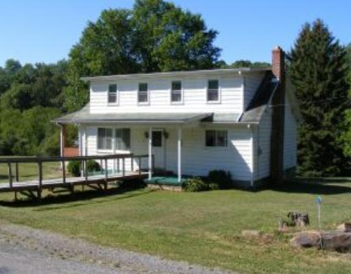 363 Donaldson Road Fenelton, PA 16034 - Photo 14 of 14 Exterior Front.