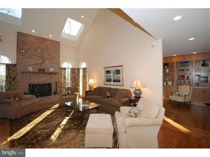 115 Mountainview Road Mount Laurel, NJ 08054 - Photo 10 of 25 Family Room