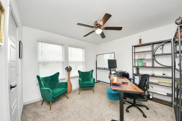 $2,250 | 202 Serena Pk Lane, Rosharon, TX 77583