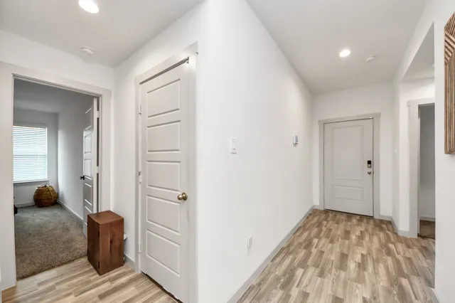 $2,250 | 202 Serena Pk Lane, Rosharon, TX 77583