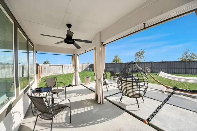 $2,250 | 202 Serena Pk Lane, Rosharon, TX 77583