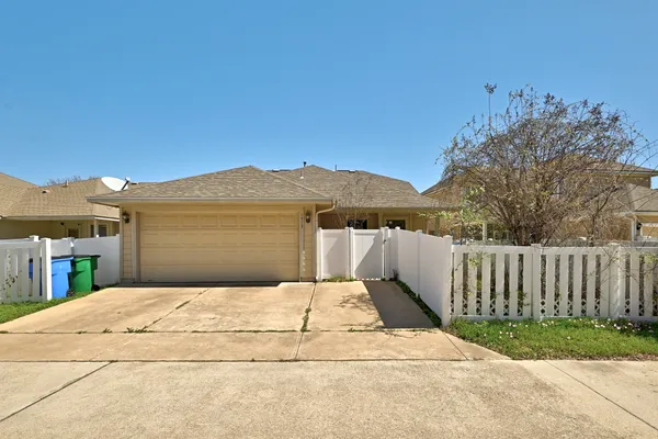 $374,900 | 1513 Big Bend Drive, Cedar Park, TX 78613