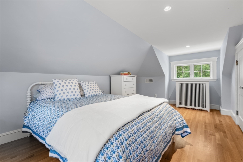 32 Arlington Road Wellesley, MA 02481 - Photo 30 of 42 Gallery Image 30