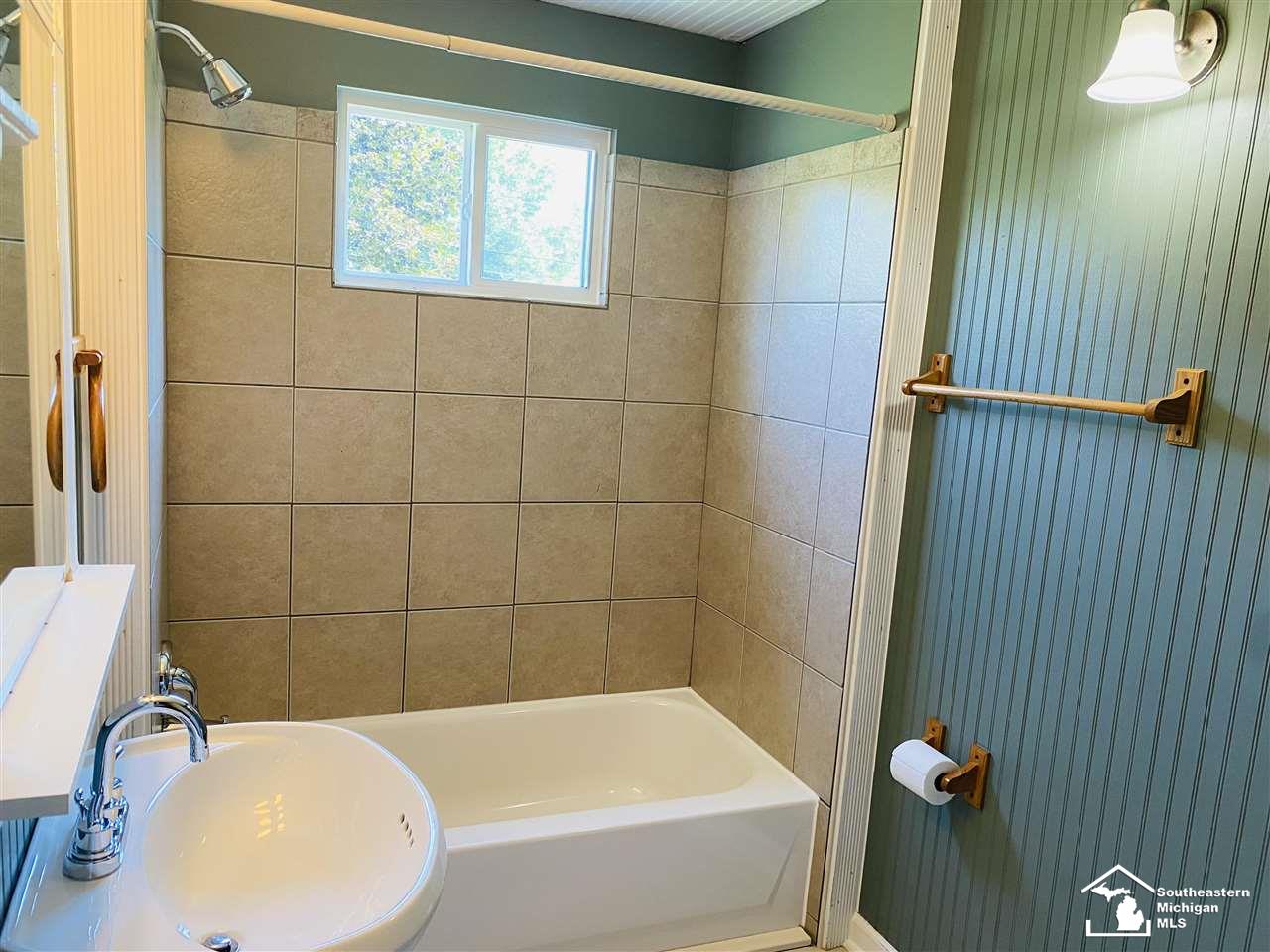 15309 Allen Road Southgate, MI 48195 - Photo 18 of 33