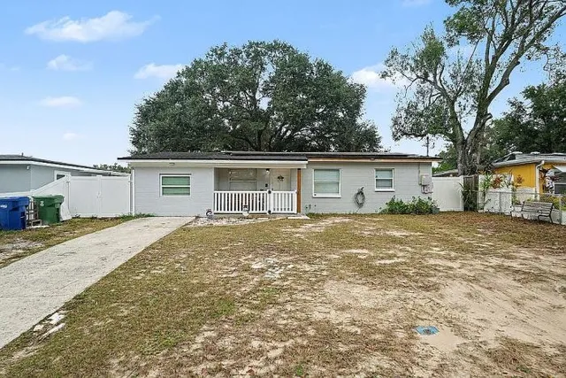 $315,999 | 4210 North Sandalwood Circle, Tampa, FL 33617